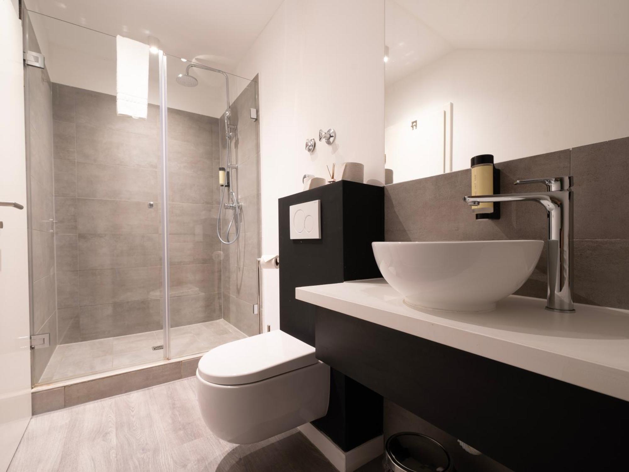 Juststay Ratingen Hotel & Apartments Екстер'єр фото