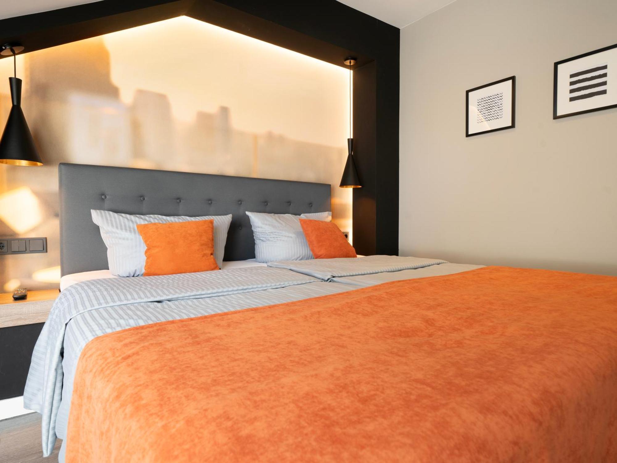 Juststay Ratingen Hotel & Apartments Екстер'єр фото